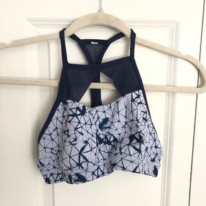 Lululemon Sports Bra Size 4